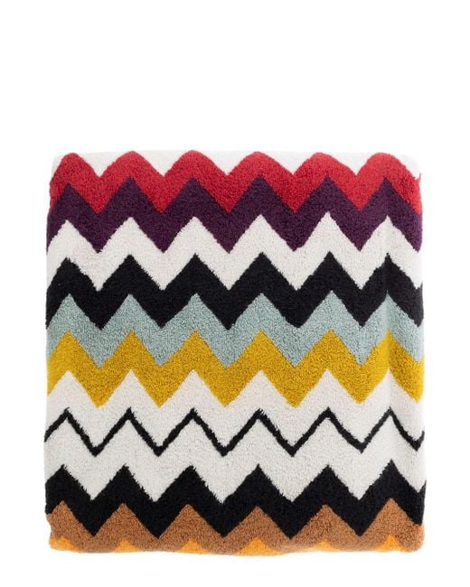Missoni Red 'Murrina' Beach Towel With All-Over Zigzag Mot