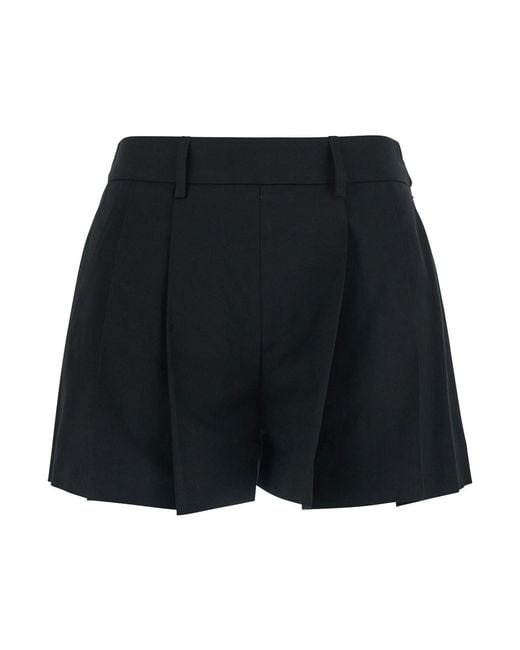 Le Plain Black Shorts With Pleated Design