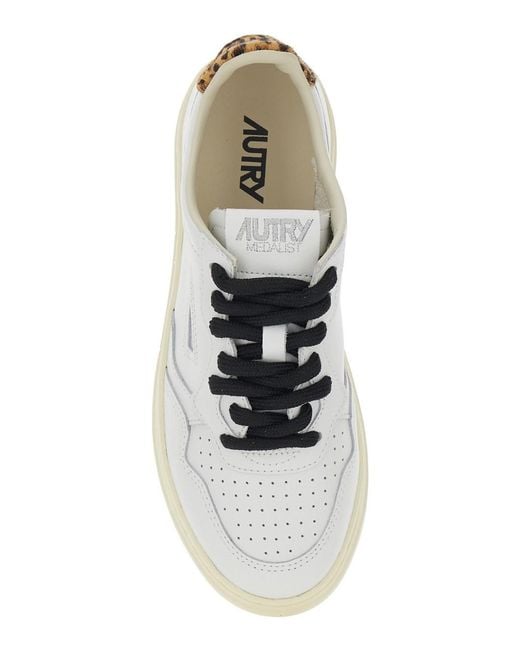 Sneaker 'Medalist' Low Top Con Logo Impresso Sulla Linguetta E S di Autry in White