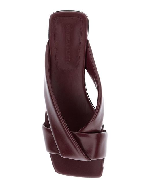 Sandali 'Cushion Lux' Con Punts Quadrata di Bottega Veneta in Brown