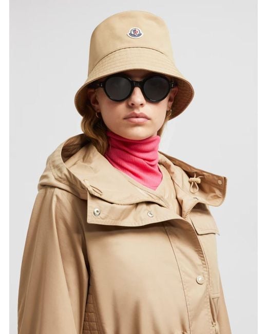 Cappello Da Pescatore Con Tesa Larga Bassa E Patch Logo Sul Fr di Moncler in Natural