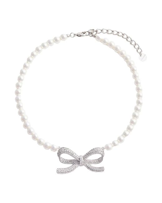 Collana Di Perle Sintetiche Con Charm Con Fiocco E Decor di Self-Portrait in White