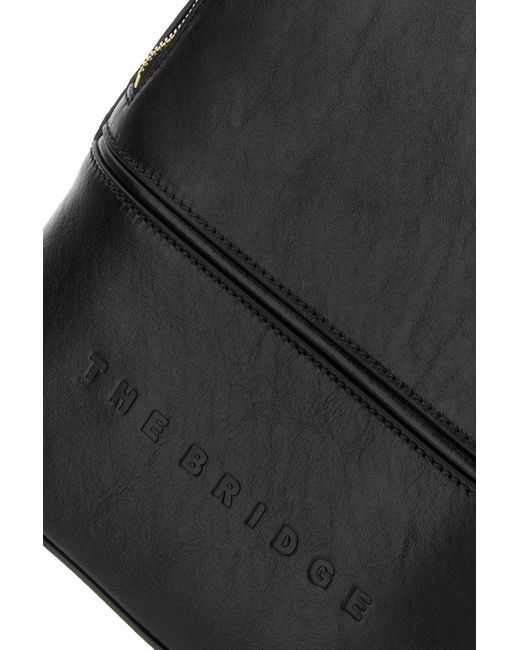 Zaino Daphne in pelle nera di The Bridge in Black
