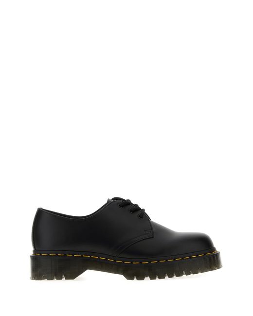 Scarpe stringate Oxford 1461 in pelle nera di Dr. Martens in Black