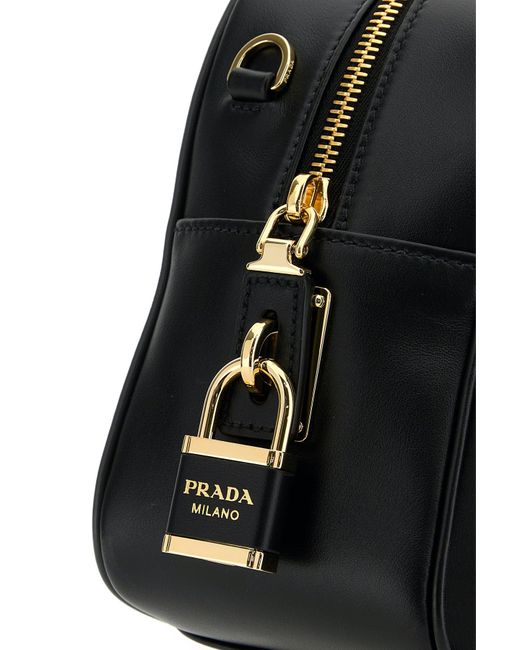 Borsa a mano in nylon nero di Prada in Black