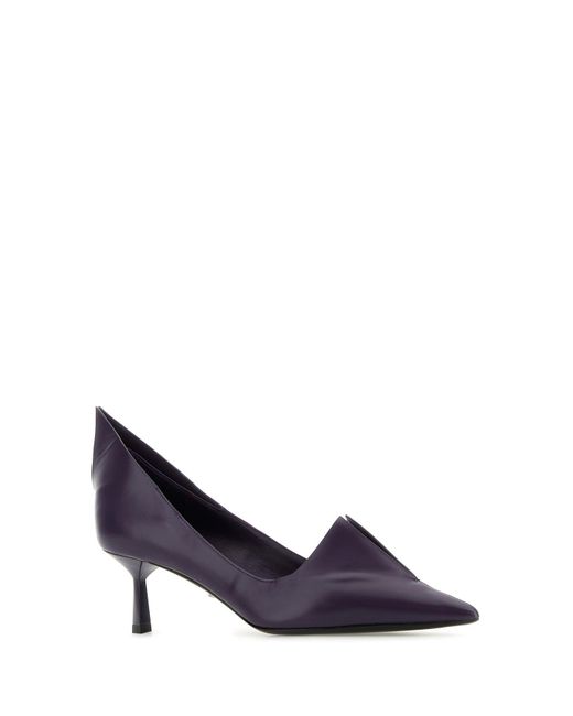 Scarpe con tacco in pelle viola di Prada in Blue