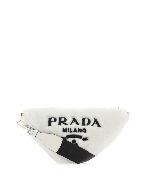Borsa tracolla Triangle in montone bianco di Prada in White