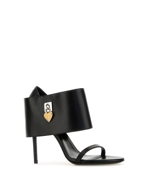 Sandali Shark in pelle nera di Givenchy in Black