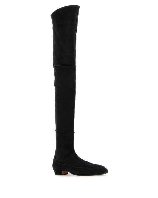 Stivali sopra al ginocchio Awar 25 in pelle scamosciata nera di The Row in Black