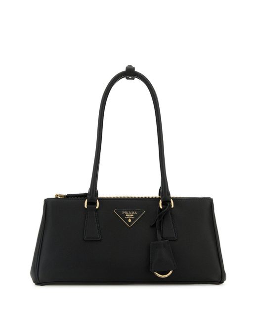 Borsa a spalla in pelle nera di Prada in Black