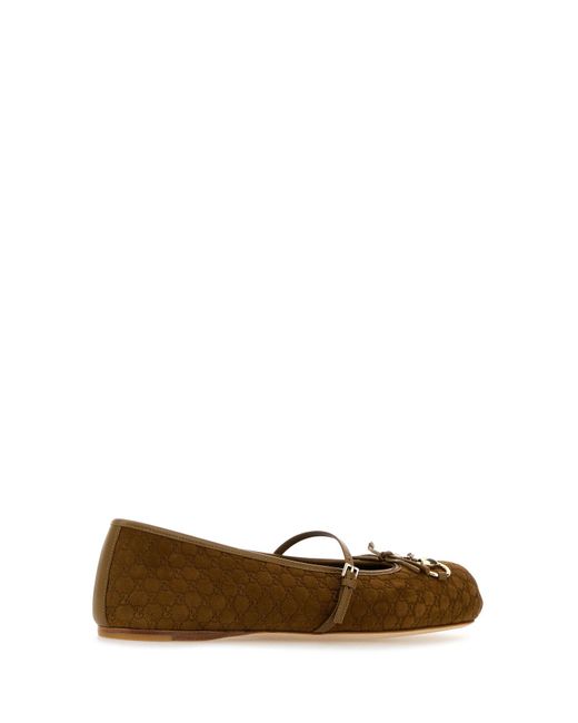 Ballerine in pelle scamosciata biscotto di Gucci in White