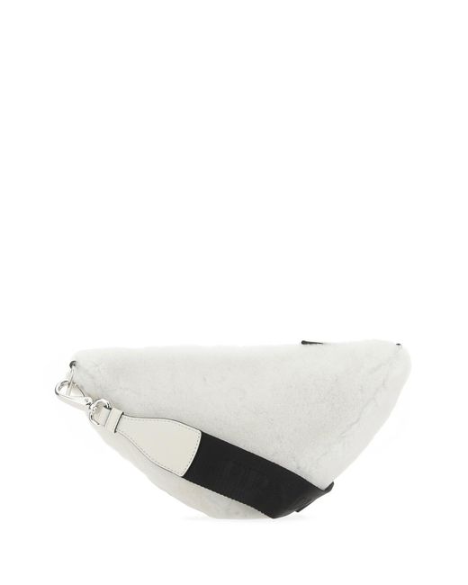 Borsa tracolla Triangle in montone bianco di Prada in White