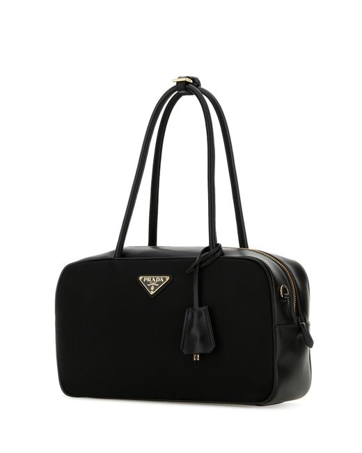 Borsa a mano in nylon nero di Prada in Black