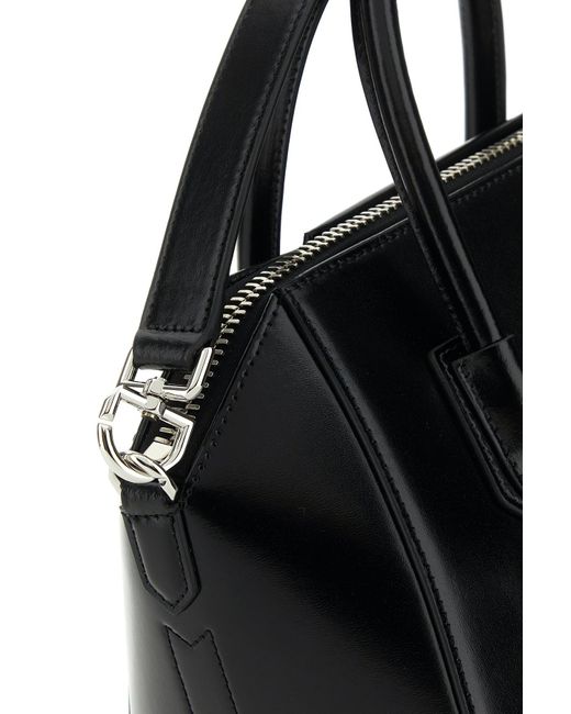 Borsa a mano Antigona piccola in pelle nera di Givenchy in Black