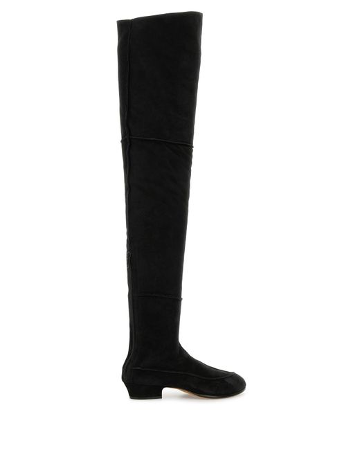 Stivali sopra al ginocchio Awar 25 in pelle scamosciata nera di The Row in Black