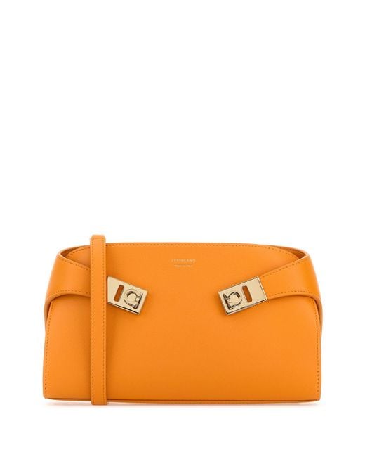 Borsa a tracolla in pelle arancione di Ferragamo in Orange