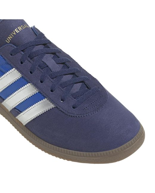 adidas universal trainers