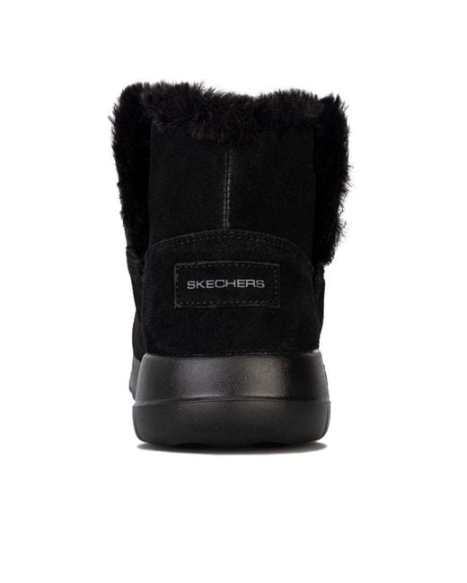 Skechers on the sale go bundle up boots