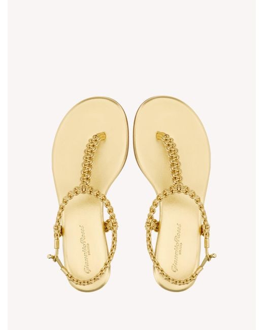 Gianvito Rossi Natural Ubud Thong 05, Flats
