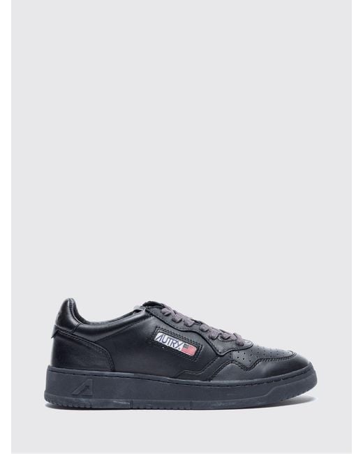Autry Blue Medalist Low Leather Sneakers for men