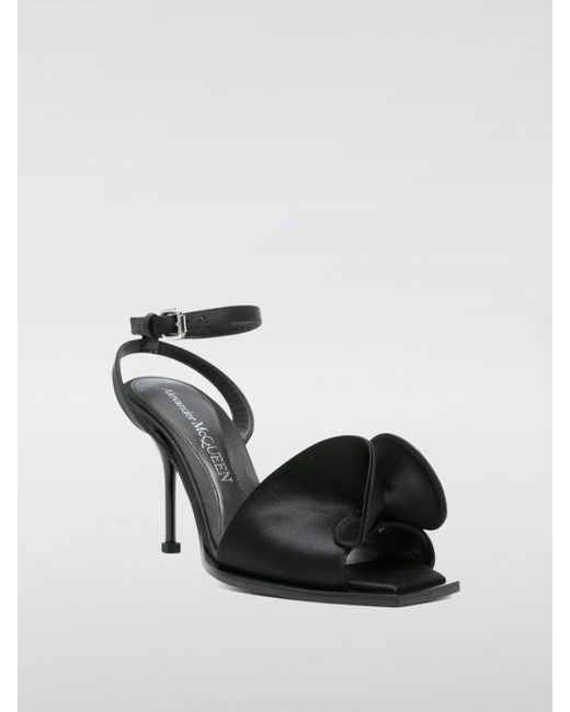 Sandalias de tacón Alexander McQueen de color Black