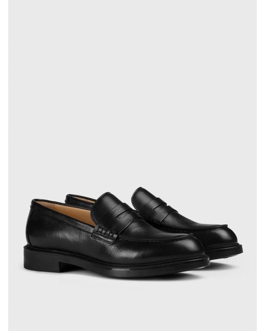 Doucal's Black Leather Loafers