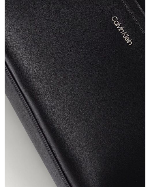 Borsa Mini A Tracolla di Calvin Klein in Black