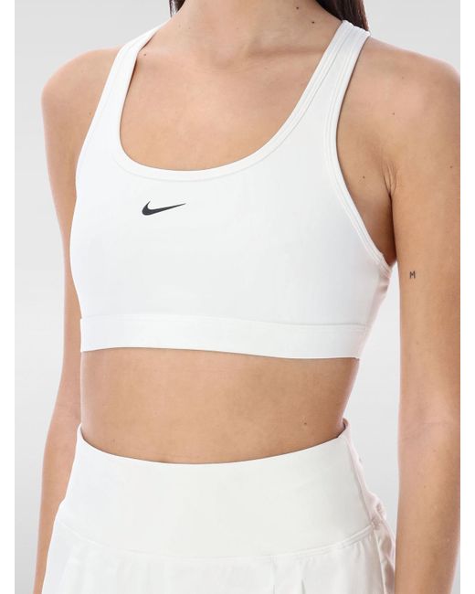 Top Sportivo di Nike in White