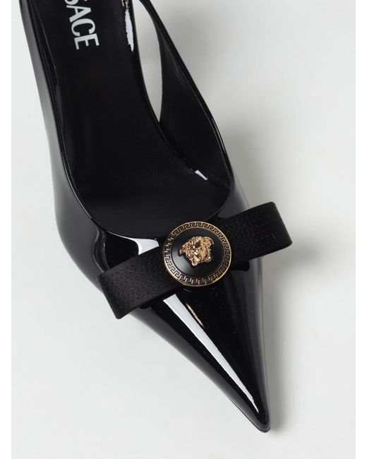 Slingback Gianni Ribbon in vernice di Versace in Black