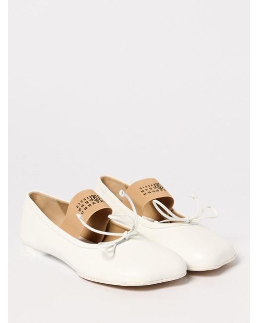 Ballerina Anatomic Tabi di MM6 by Maison Martin Margiela in Natural