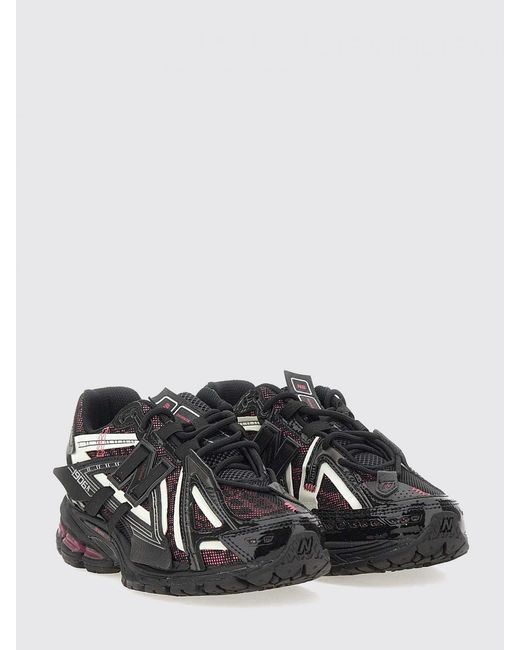New Balance Black Sneakers
