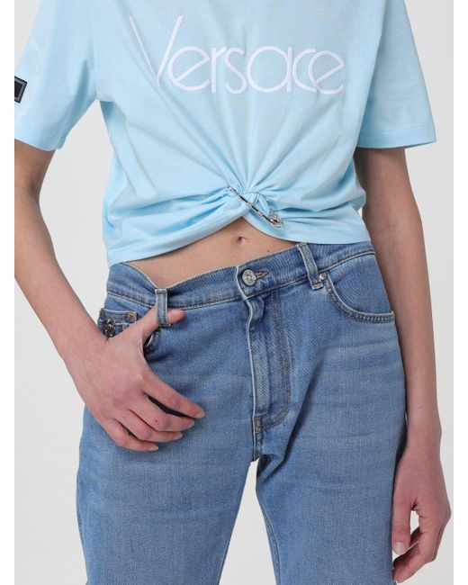 T-shirt crop di Versace in Blue