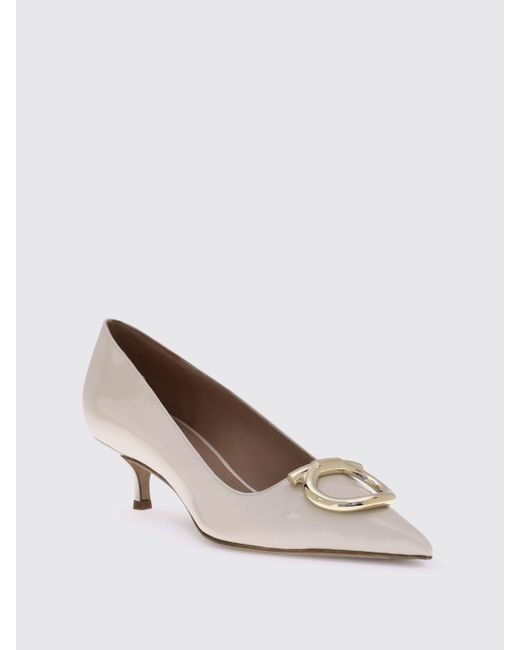 Ferragamo Natural Gancini Pumps aus Lackleder 50mm