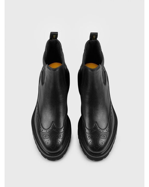 Doucal's Black Flat Ankle Boots