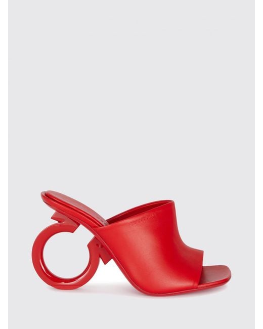 Chaussures À Talons Femme Ferragamo en coloris Red