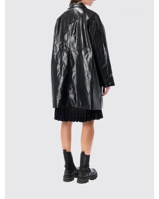 Low Classic Black Coat