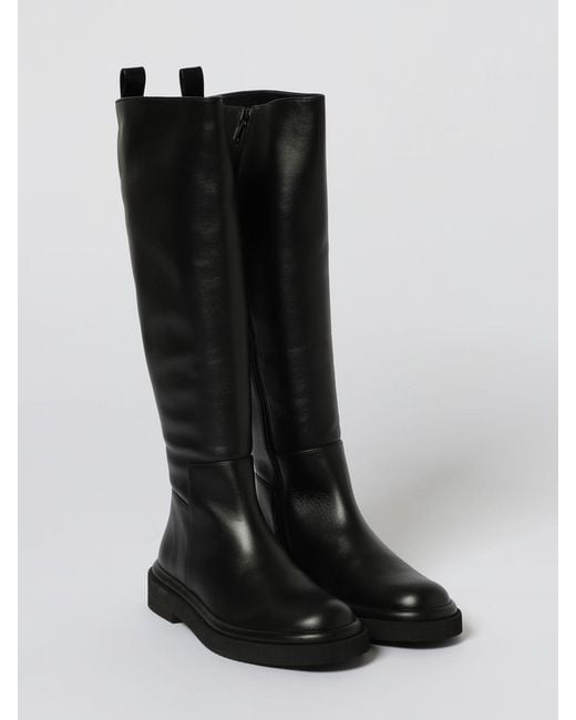 Paloma Barceló Black Flat Ankle Boots