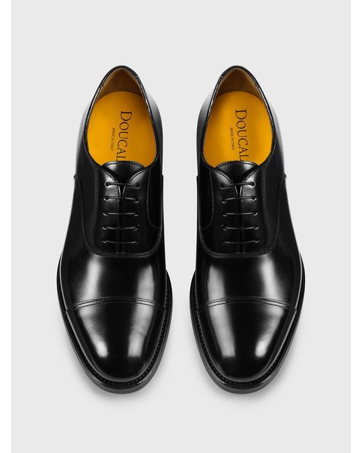 Doucal's Black Leather Derby for men