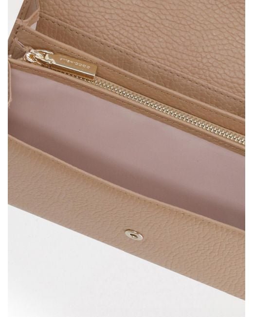 Portafoglio Metallic Soft di Coccinelle in Natural