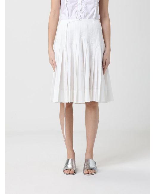 Low Classic White Pleated Skirt
