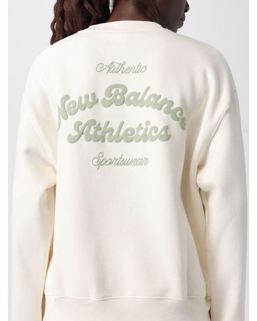 Pull Femme New Balance en coloris Natural