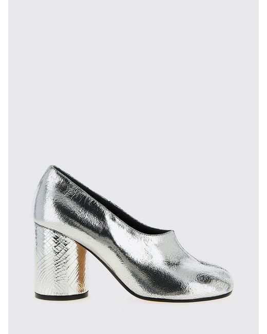Maison Margiela White Tabi Crackled Laminated Leather Pumps