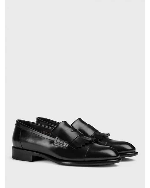 Doucal's Black Leather Loafers for men
