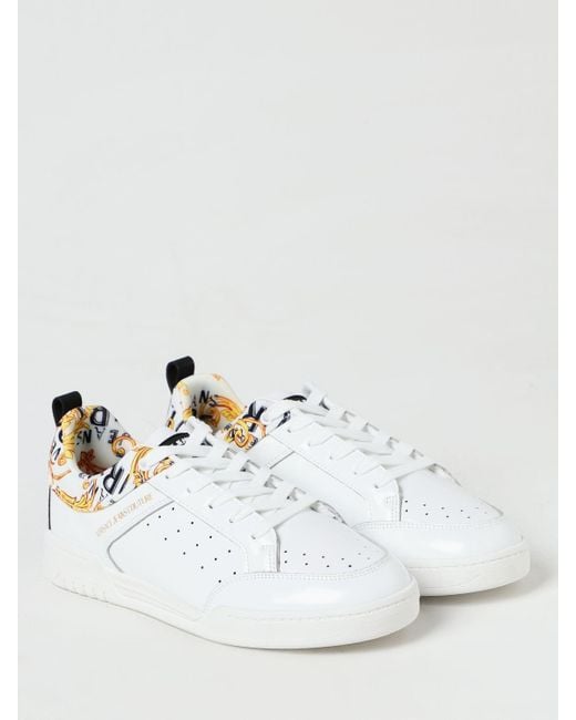 Sneakers in pelle lucida con stampa di Versace in White da Uomo