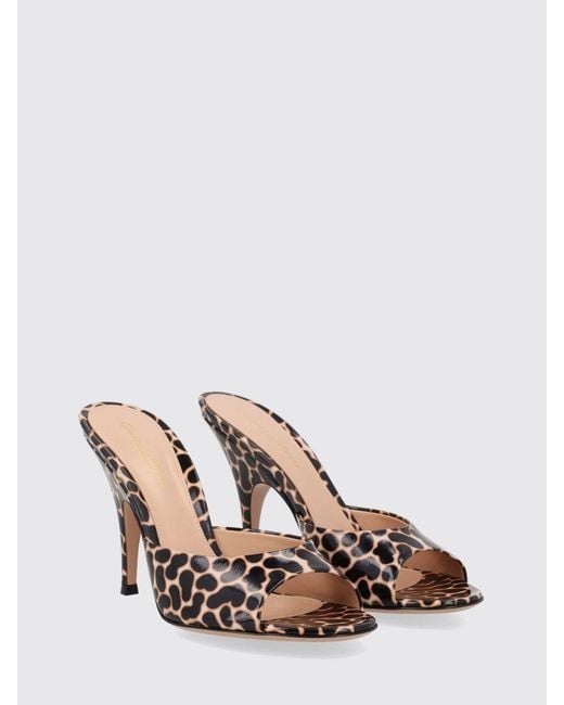 Mules Sofia di Gianvito Rossi in Metallic