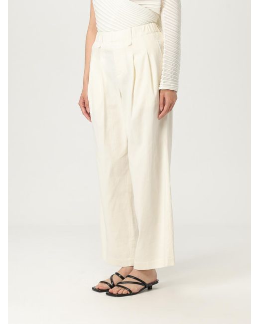 Pantalon Femme Issey Miyake en coloris Natural