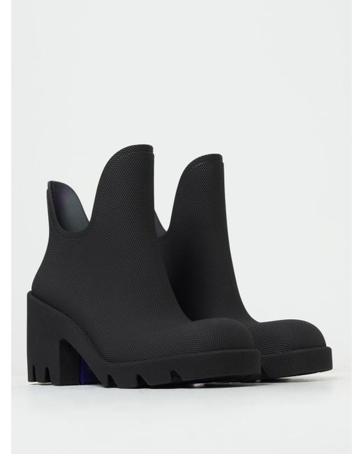 Burberry flat cheap ankle boots