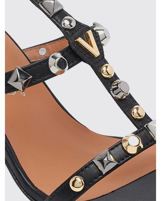 Via Roma 15 Pink T-Strap High Heel Leather Sandals With Stud Application