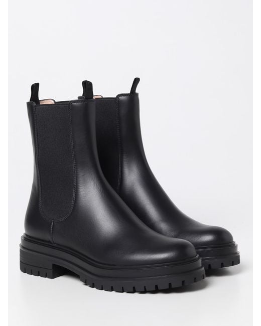 Stivaletto Chester di Gianvito Rossi in Black