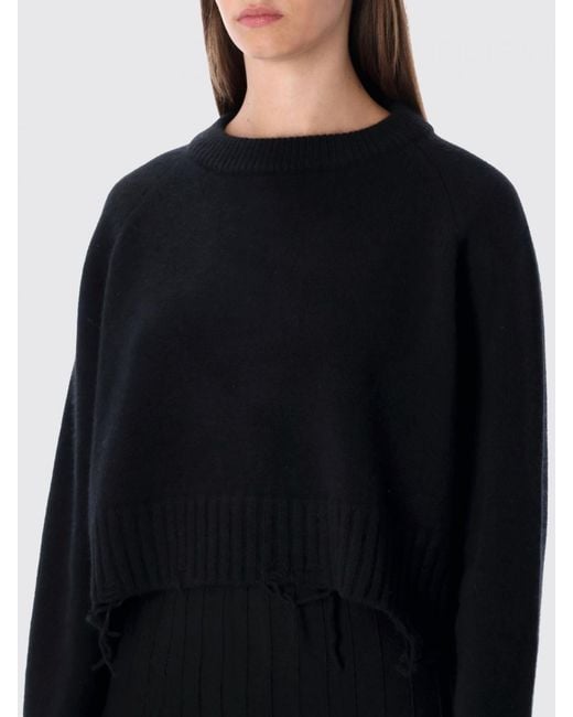 Low Classic Black Jumper